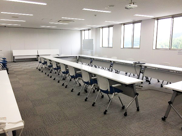 本部・インターネット事業部(大阪府和泉市)