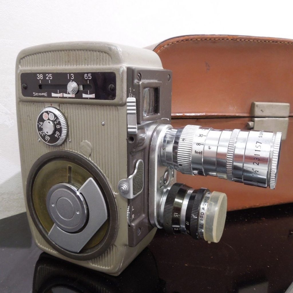 ヤシカ８　8mm アンティーク