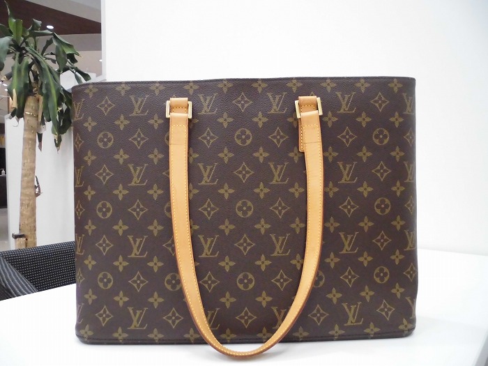 LOUIS VUITTON