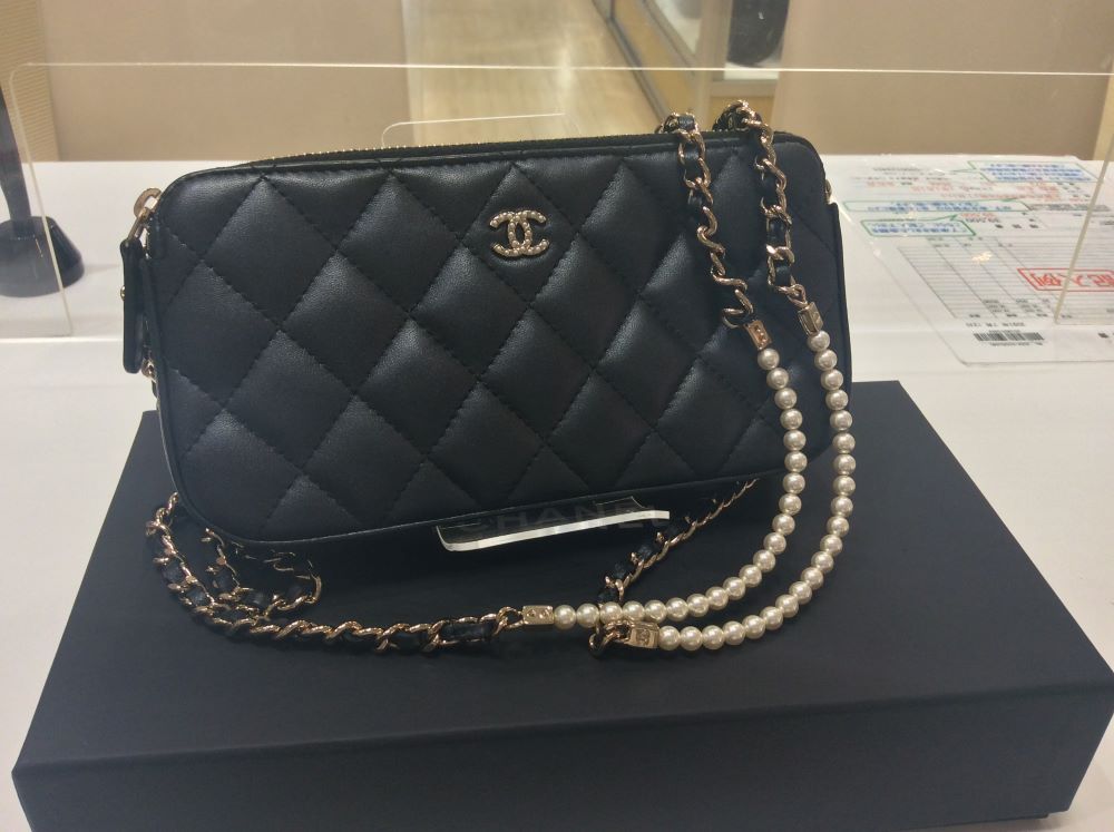 シャネル パール チェーンウォレット A84276