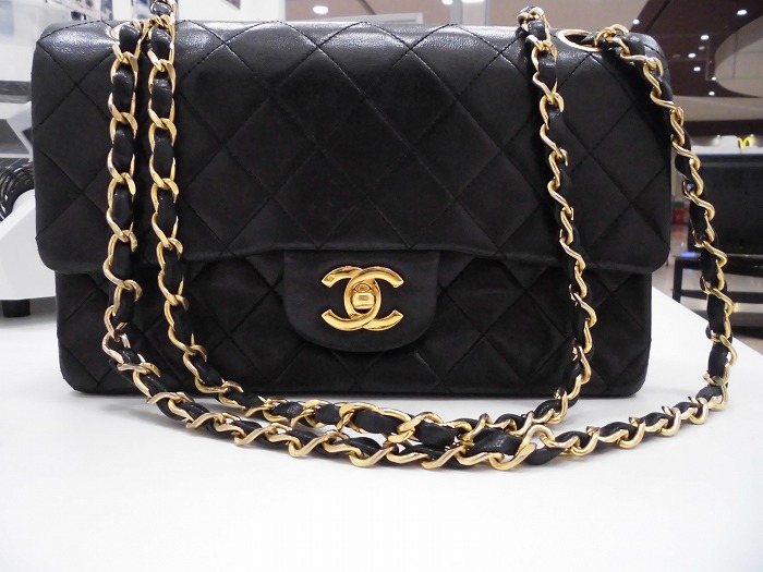 CHANEL