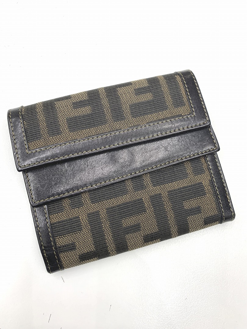 フェンディ 財布