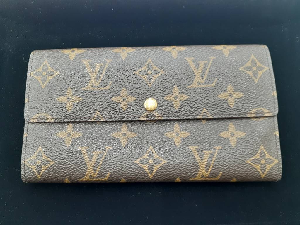 ヴィトン 財布