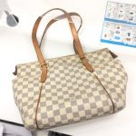 LOUISVUITTON