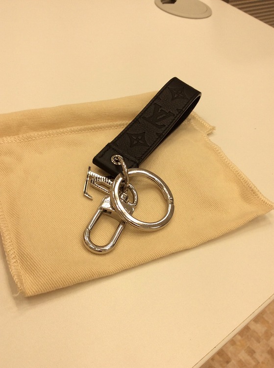 LOUISVUITTON