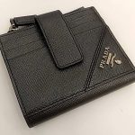 プラダ 財布