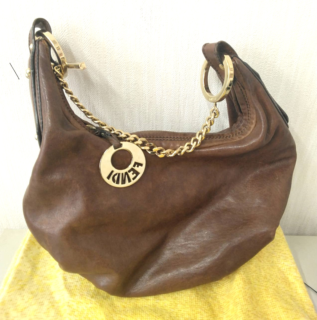 FENDI チェーンショルダーバッグ 8BR473
