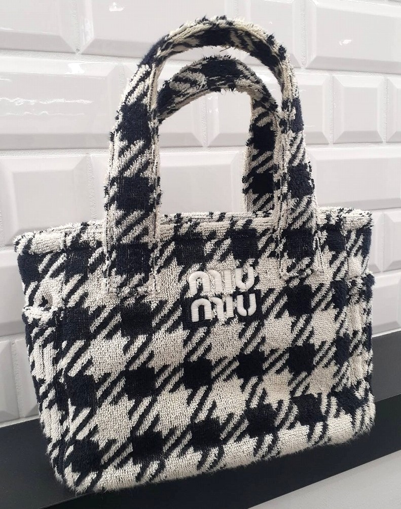 miumiu バッグ