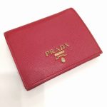 プラダ　財布