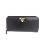 PRADA サフィアーノ ラウンドファスナー長財布 ブラック