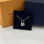ヴィトン パンダンティフ ロックイット 750WG カルセドニー