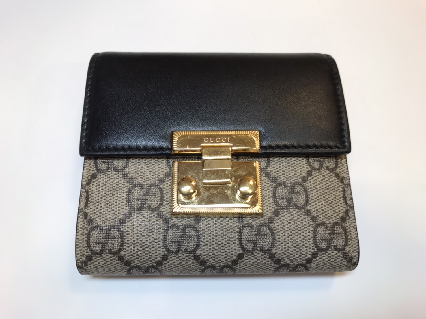 グッチ 二つ折り財布　435155