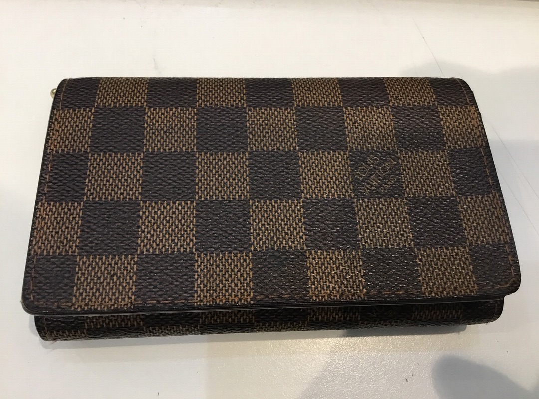 ヴィトン　財布