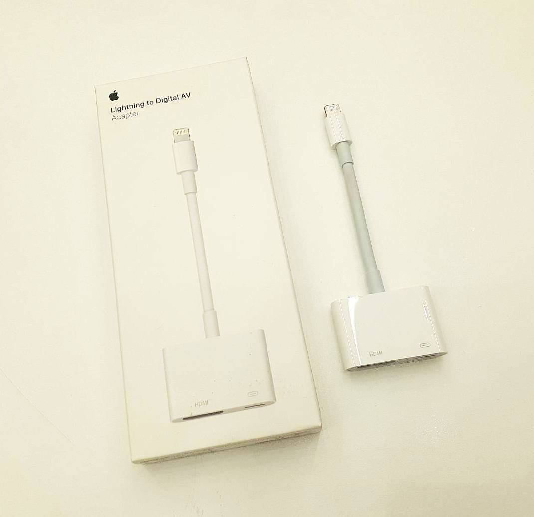Apple ケーブル