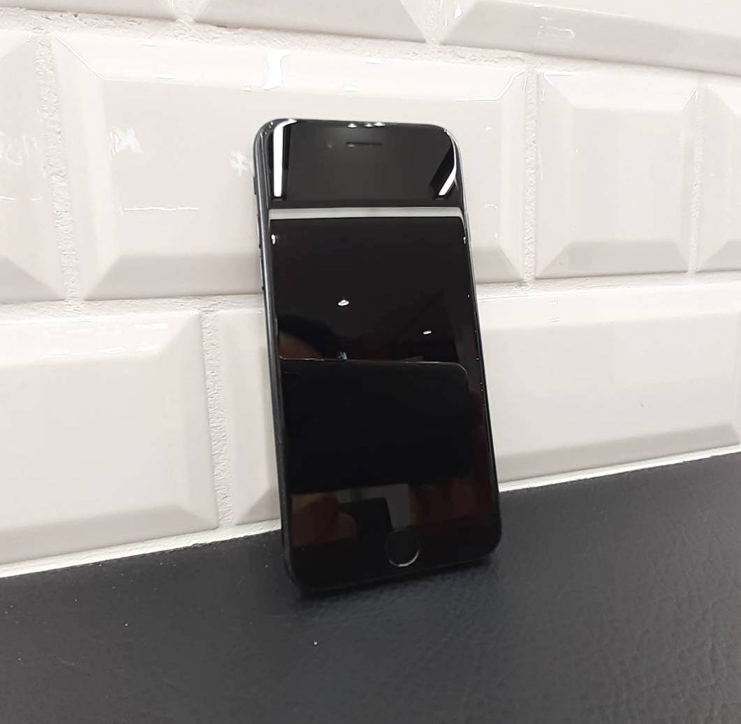 Apple iPhone