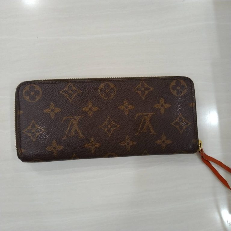 ヴィトン　財布