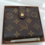 ヴィトン　財布