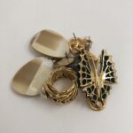 メッキなど貴金属ではないアクセサリー