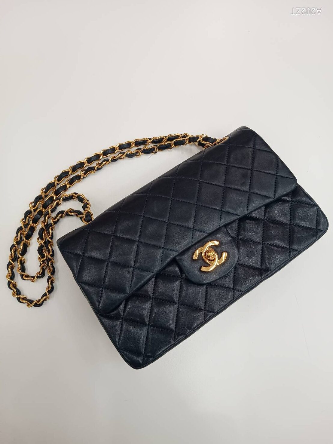J*n様 CHANEL マトラッセ 中古 バッグ ブランド 買取実績】シャネル マトラッセ22 ラムスキン Wチェーンショルダー