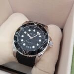 グッチ ダイヴ 136.2 メンズ クオーツ 腕時計