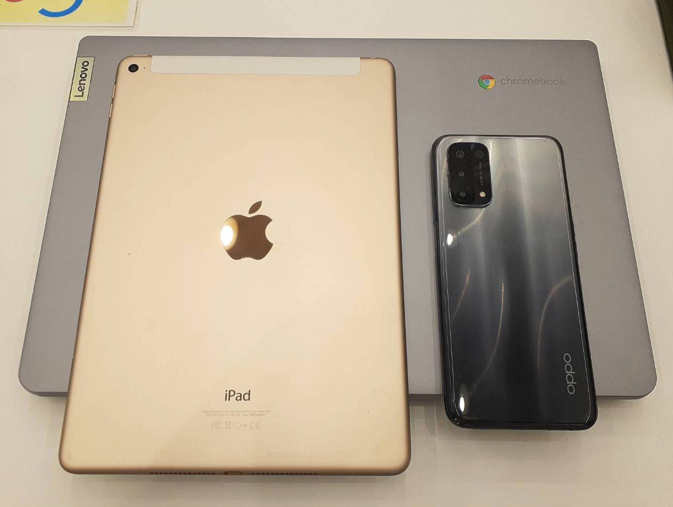 iPad スマホ ノートパソコン