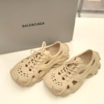 バレンシアガ サンダル