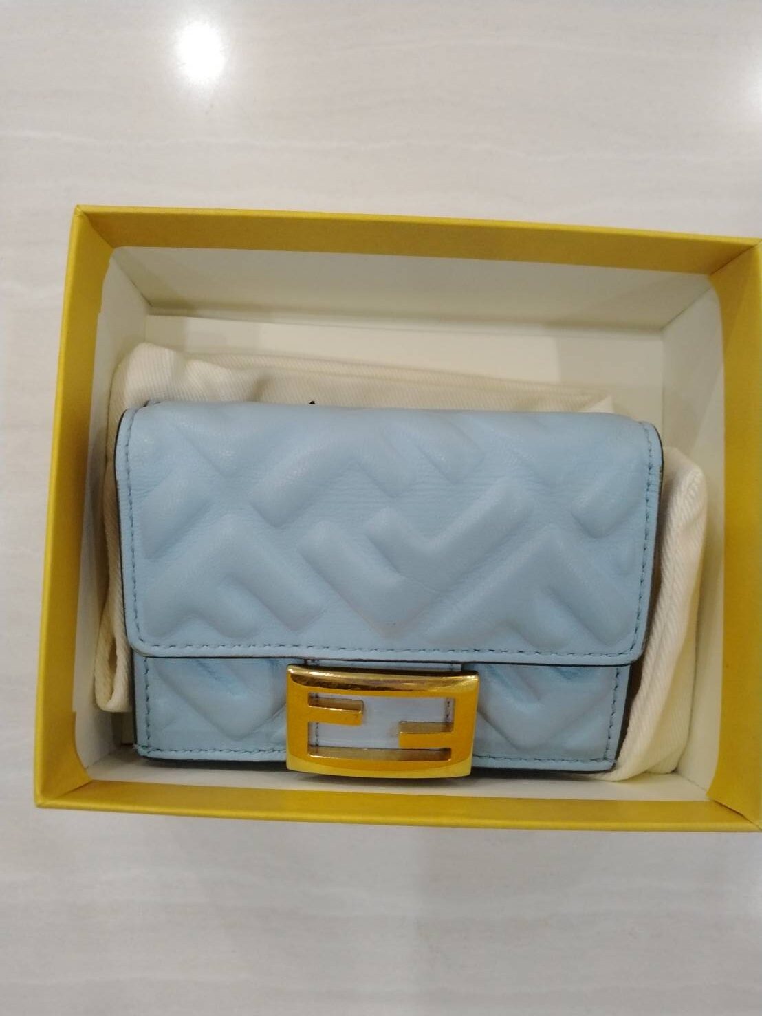 フェンディ 財布